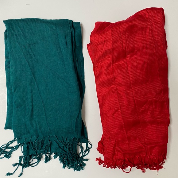 Pashmina and Pashmina Type Soft Scarves Lot of 2 Teal Green & Red - Picture 1 of 3